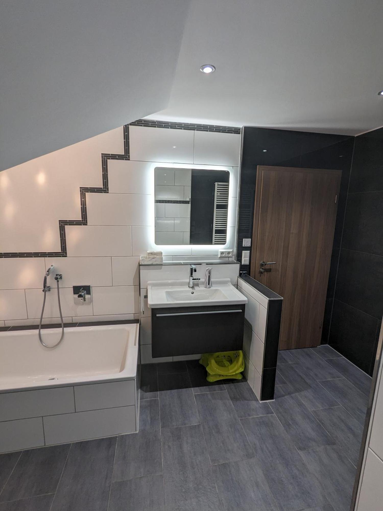 Apartment S'bahnhoefle