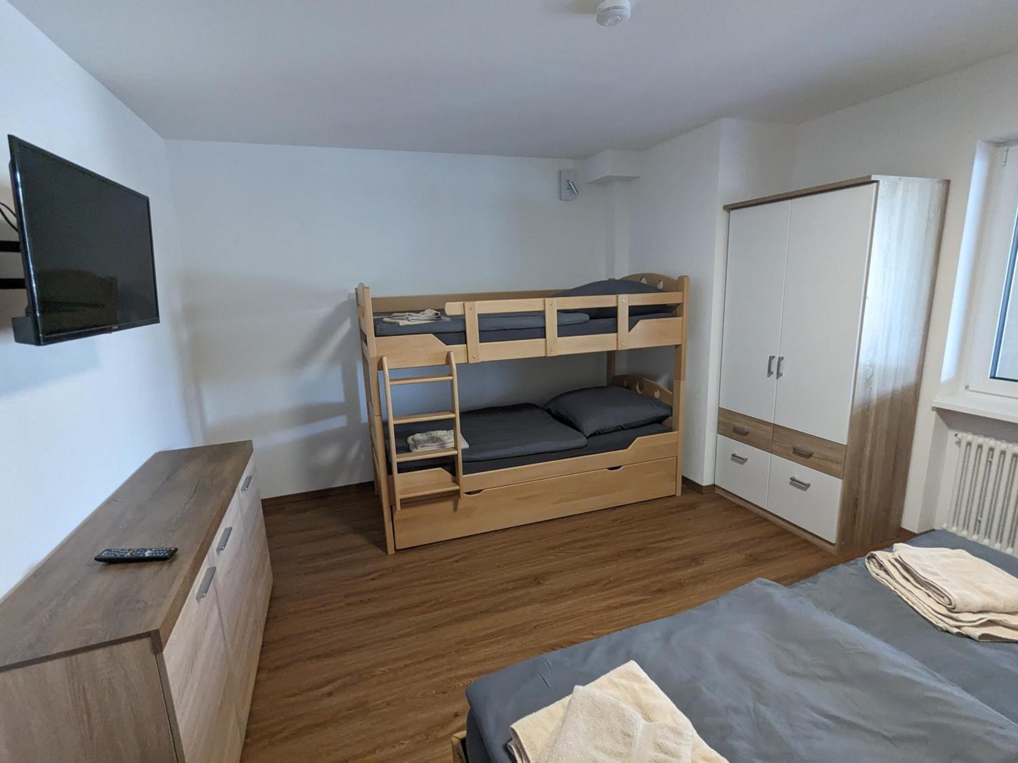 S'bahnhoefle Apartment *